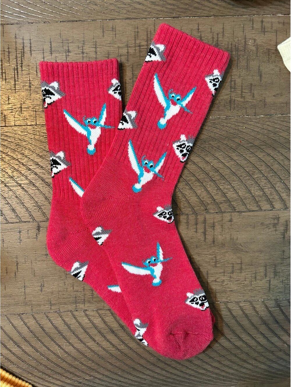 Disney Pocahontas Flit & Meeko Crew Socks Women’s Size 7